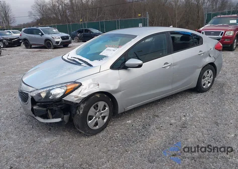 2016 Kia Forte Lx z USA, uszkodzony, nr VIN KNAFK4A68G5515661